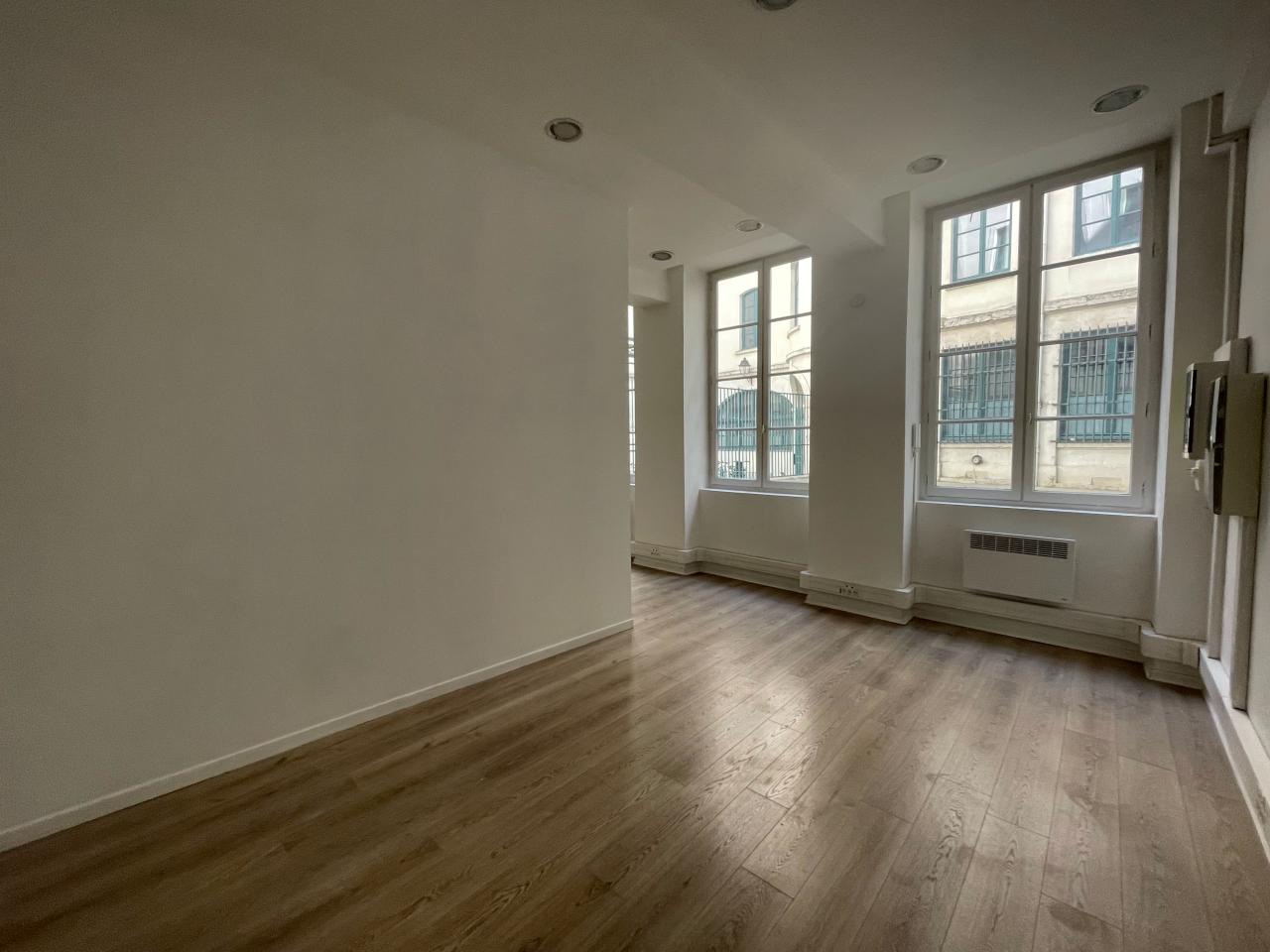 Bureau Lyon 72m² Location bureau Lyon Rhône OLBUR2426089 1